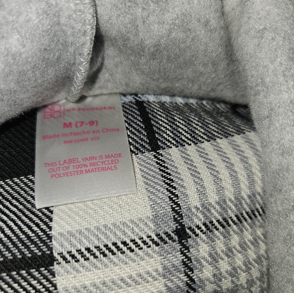 Button up hoidie - Picture 3 of 3